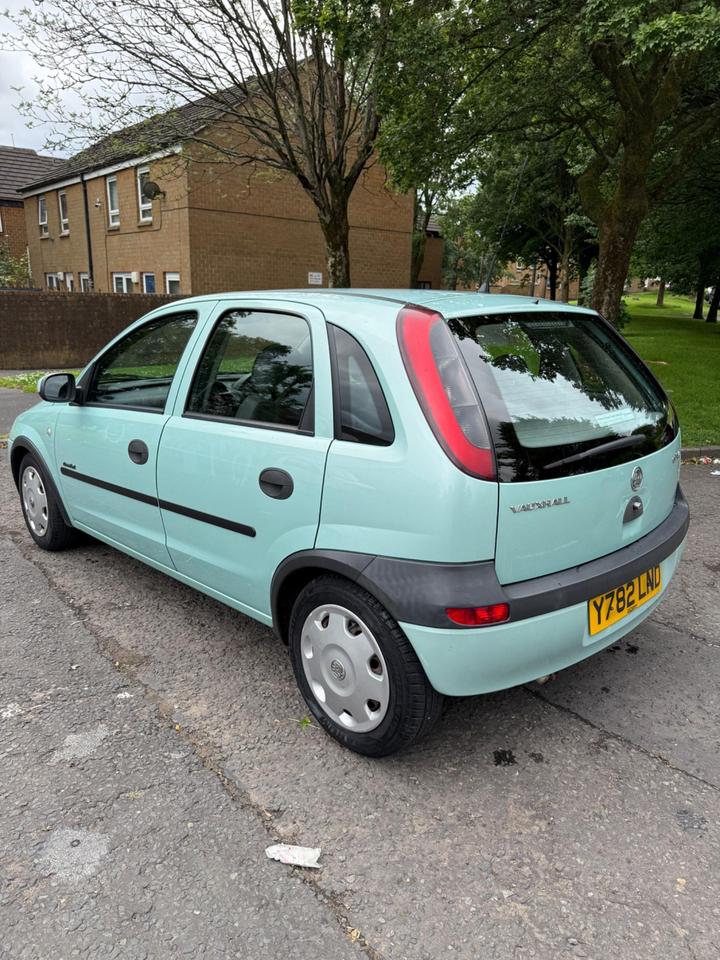 Cheap Vauxhall Corsa - 1.2i 16v Comfort 5dr - automatic 27k miles only for sale in Blackburn, Aberdeenshire