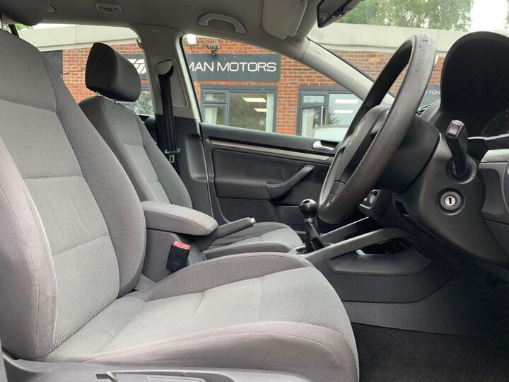 Volkswagen Golf - 1.9 TDI SE 5dr - Image 12