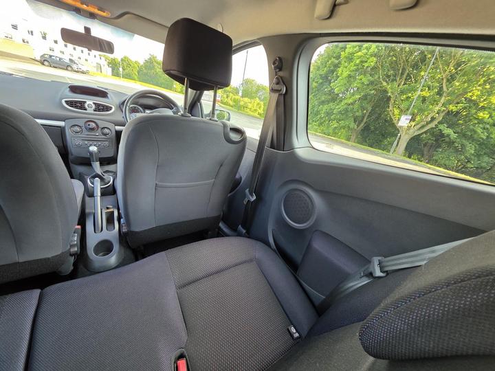 Renault Clio - 1.4 16v Dynamique 3dr - LOW MILES+2 OWNERS - Image 27