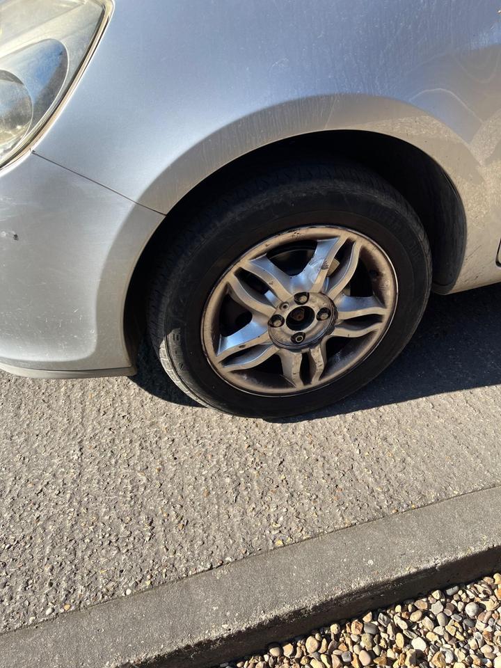Renault Clio - 1.5 dCi Rip Curl 3dr - 35 TAX, PART EX TO CLEAR - Image 7