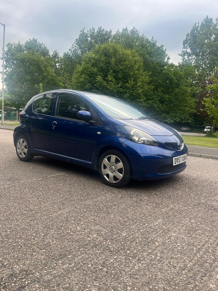 Toyota AYGO - 1.0 VVT-i Blue Euro 4 5dr - comes with 2 keys - Image 5