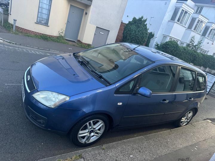 Cheap Ford Focus C-Max - 2.0 Zetec 5dr - Nice family Car for sale in Great Clacton, Essex