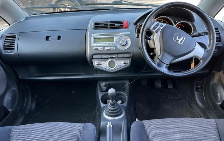 Honda Jazz - 1.4 i-DSI Sport 5dr - 1OWNER/FSH/NEW MOT - Image 9