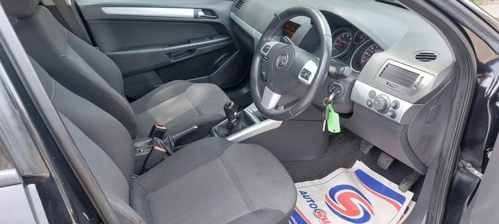 Vauxhall Astra - 1.6i Active Plus 5dr - Image 9