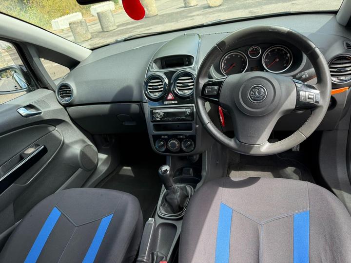 Vauxhall Corsa - 1.2i 16v Design 3dr (a/c) - NEW MOT, CLUTCH & TIMING CHAIN - Image 12