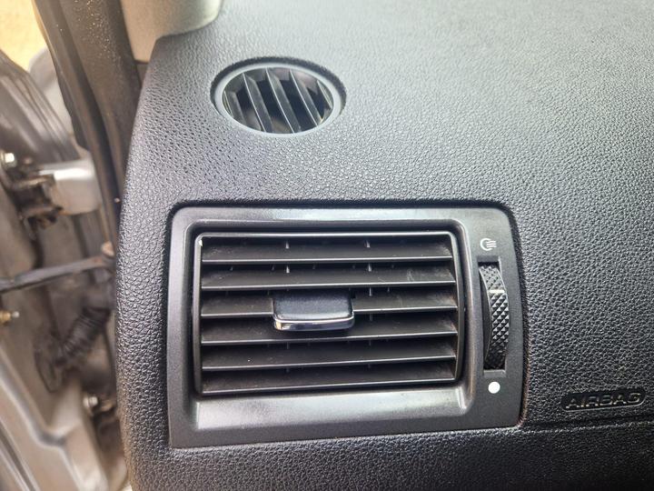 Ford Mondeo - 2.2 TDCi SIV Edge 5dr - New in stock and ready to go - Image 20