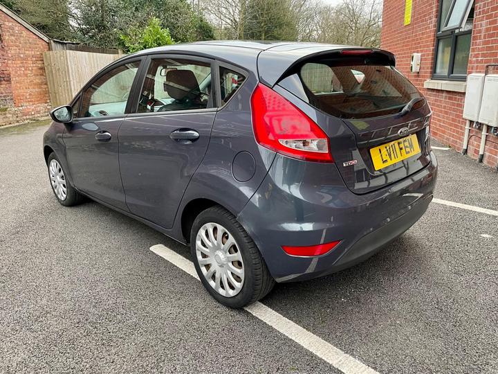 Ford Fiesta - 1.4 TDCi DPF Edge 5dr - Image 4