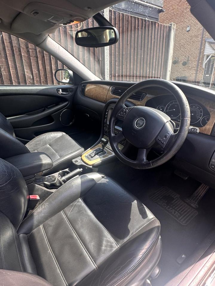Jaguar X-Type - 2.5 V6 Sport Premium (AWD) 4dr - Image 7