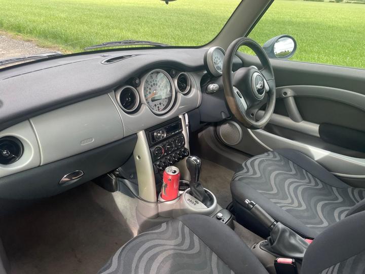 MINI Hatch - 1.6 One CVT Euro 3 3dr - Automatic! - Image 8