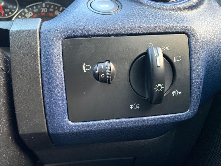 Ford Fiesta - 1.25 Zetec Blue Edition 5dr - Image 39