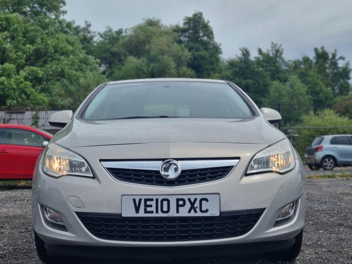 Vauxhall Astra - 1.7 CDTi Exclusiv Euro 5 5dr - S/ HISTORY-- 2 KEYS - Image 2