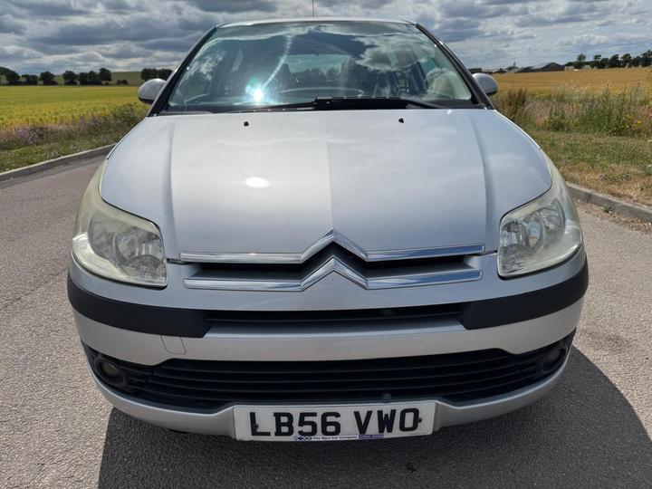 Citroen C4 - 1.6i 16V SX 5dr - Long mot! Service history! - Image 8