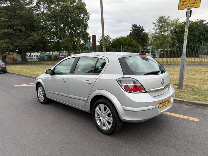 Vauxhall Astra - 1.6i 16v Design 5dr - Full Service History - Image 4