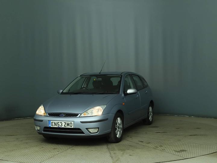 Ford Focus - 2.0i 16v Ghia 5dr - 5DR,AC,PETROL,FSH,TOPSPEC,ULEZ - Image 9