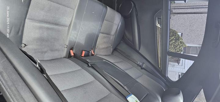 Mercedes-Benz C Class - 2.1 C220 CDI Sport Auto Euro 4 4dr - Image 13