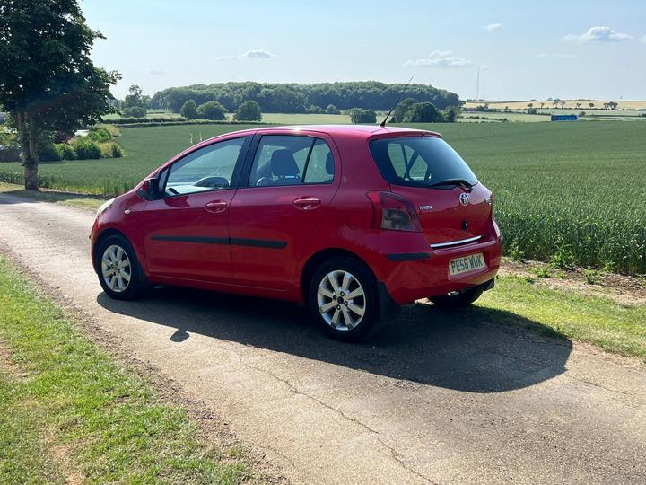 Toyota Yaris - 1.3 VVT-i TR 5dr - Runs and drives great - Image 4