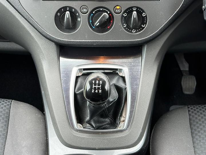 Ford C-Max - 1.8 16v Titanium 5dr - ULEZ COMPLIANT, PX WELCOME - Image 10