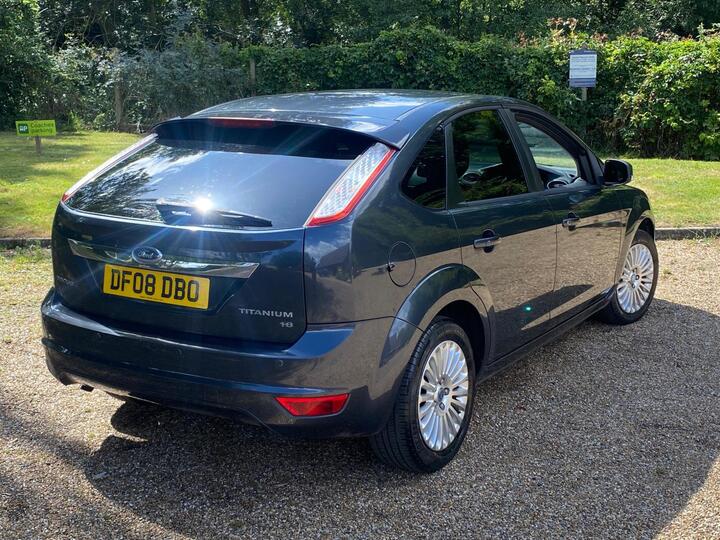 Ford Focus - 1.8 Titanium 5dr - TITANIUM SPEC/ULEZ/MANUAL - Image 4
