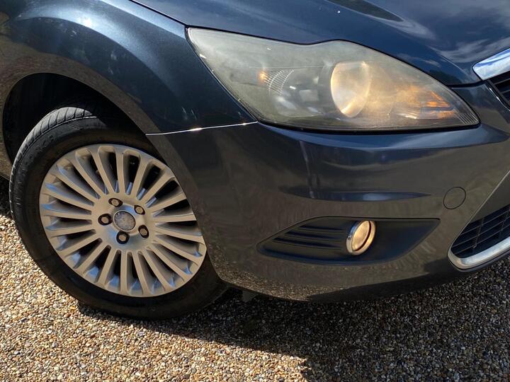 Ford Focus - 1.8 Titanium 5dr - TITANIUM SPEC/ULEZ/MANUAL - Image 13