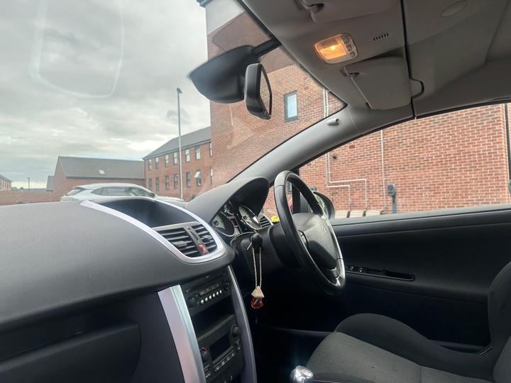 Peugeot 207 CC - 1.6 16v GT 2dr - low Mileage full service hist - Image 13