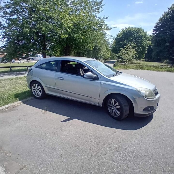 Cheap Vauxhall Astra - 1.6i 16v SXi Sport Hatch 3dr - 