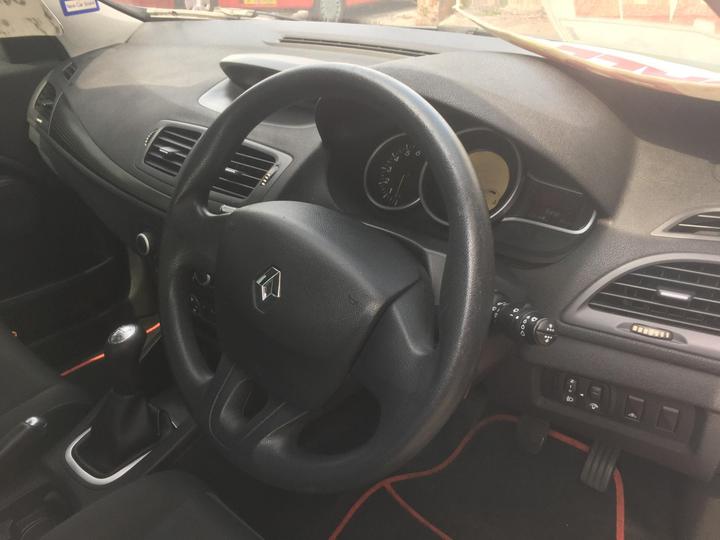 Renault Megane - 1.6 16V Expression Euro 4 5dr - March 2026 mot hpi clear car - Image 15
