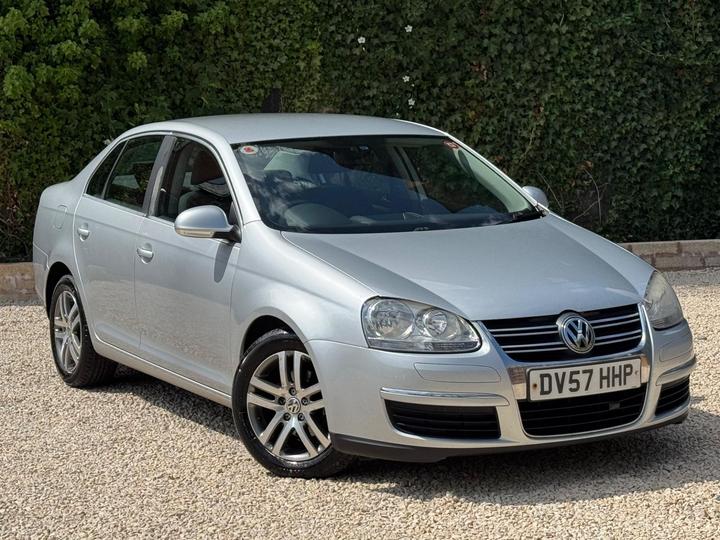 Cheap Volkswagen Jetta - 1.9 TDI SE DSG Euro 4 4dr - 14 SERVICES - ONLY 2 P/OWNERS for sale in Birmingham, West Midlands