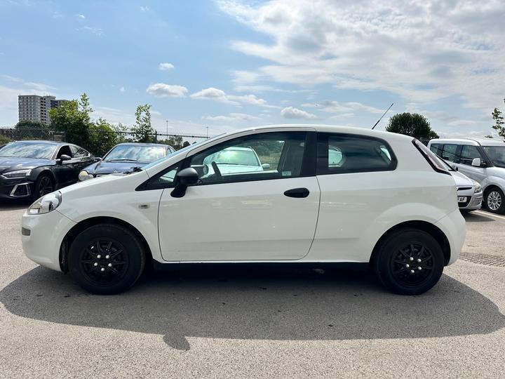 Fiat Punto - 1.2 Pop Manual Euro 5 3dr - HPI | Long MOT |Low Ins. Group - Image 4
