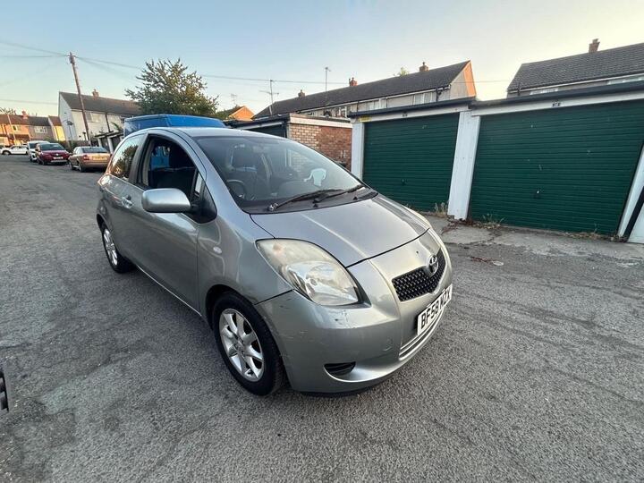 Toyota Yaris - 1.3 VVT-i TR 3dr - Image 3