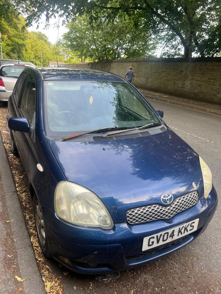 Cheap Toyota Yaris - 1.4 D-4D T Spirit 5dr - 12 months MOT. low running cos for sale in Bradford, West Yorkshire