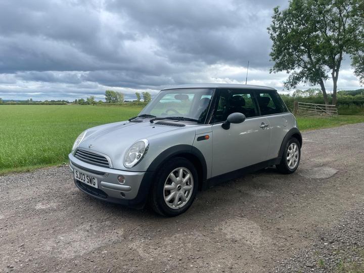 MINI Hatch - 1.6 One CVT Euro 3 3dr - Automatic! - Image 4
