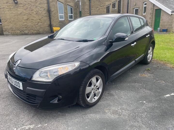 Renault Megane - 1.6 16V Dynamique TomTom 3dr - 6 SPEED GEARBOX,5 DOOR HATCH. - Image 7