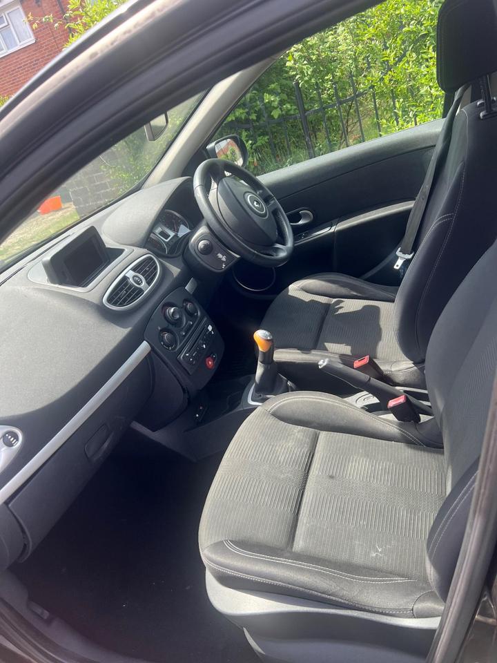 Renault Clio - 1.2 Dynamique Euro 4 5dr - LADY OWN 2 years - Image 8