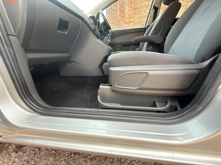 Ford Focus C-Max - 1.6 TDCi Zetec 5dr - Part Service History - Image 24