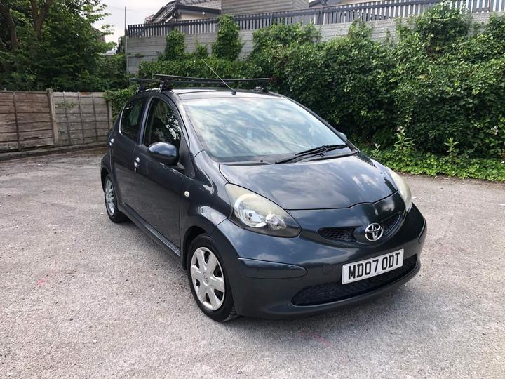 Cheap Toyota AYGO - 1.0 VVT-i + Euro 4 5dr - 2 KEYS, FSH PORTFOLIO for sale in Oldham, Greater Manchester
