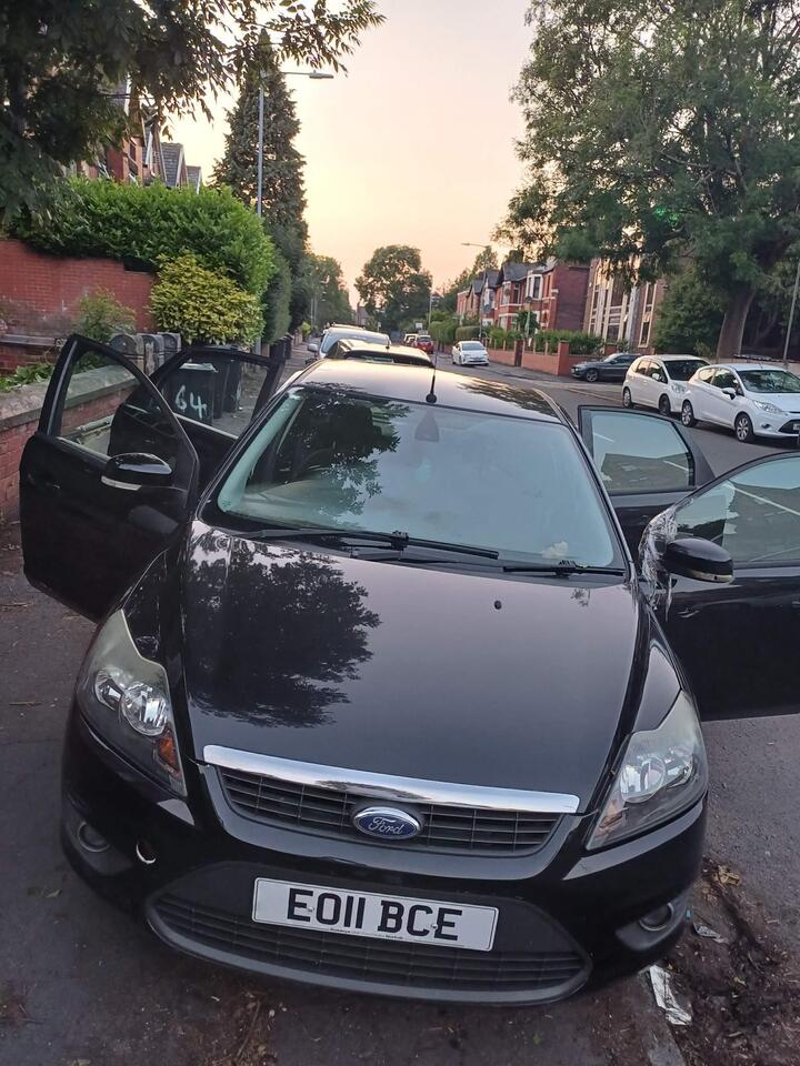 Ford Focus - 1.6 TDCi DPF Titanium 5dr - Image 6