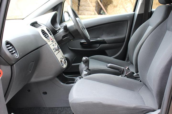 Vauxhall Corsa - 1.3 CDTi ecoFLEX 16v Energy 5dr (a/c) - Long MOT + FRESH SERVICE - Image 16