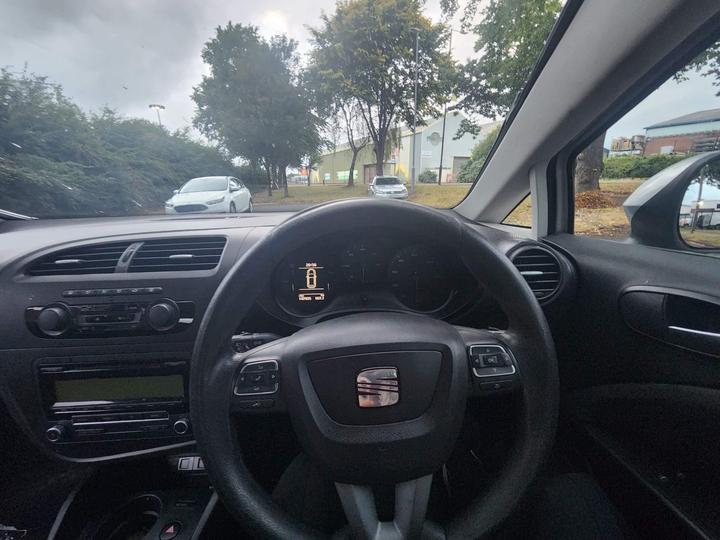 SEAT Leon - 1.6 TDI Ecomotive CR S Copa Euro 5 (s/s) 5dr - Open7Days-Nationwide Delivery - Image 16