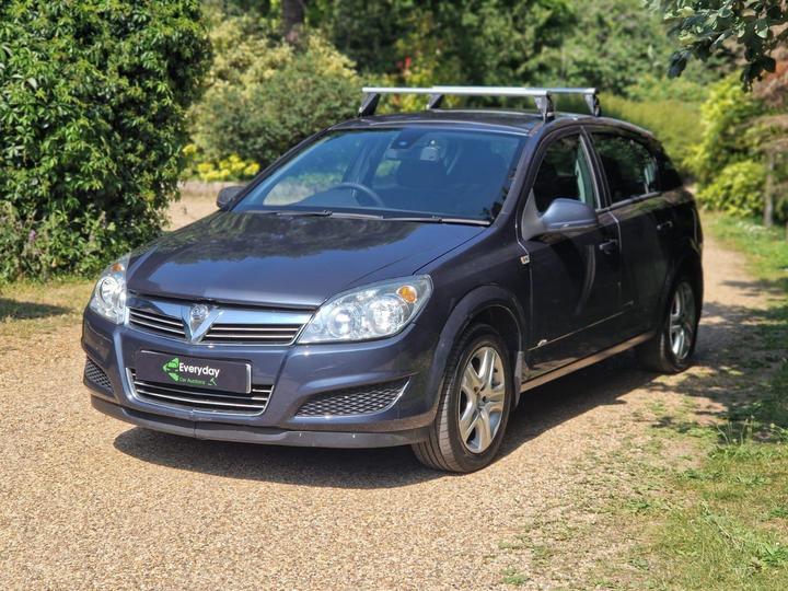 Vauxhall Astra - 1.4i 16v Active 5dr - New in stock and ready to go - Image 10