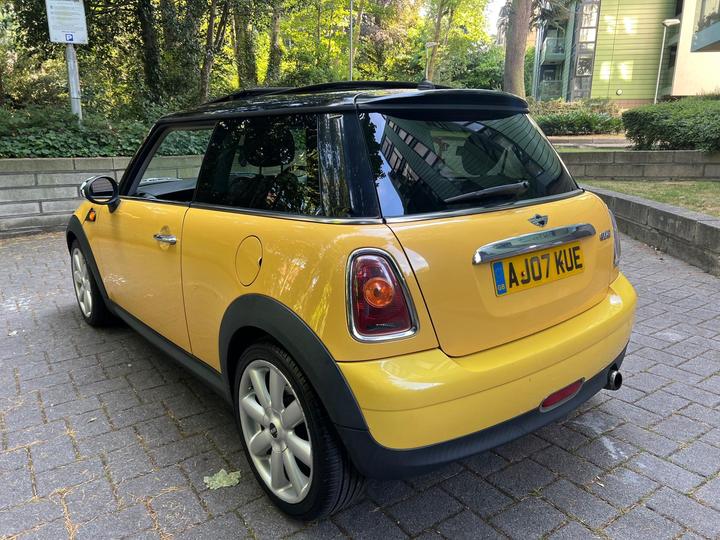 MINI Hatch - 1.6 Cooper Euro 4 3dr - Image 4