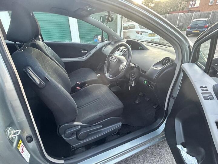 Toyota Yaris - 1.3 VVT-i TR 3dr - Image 10