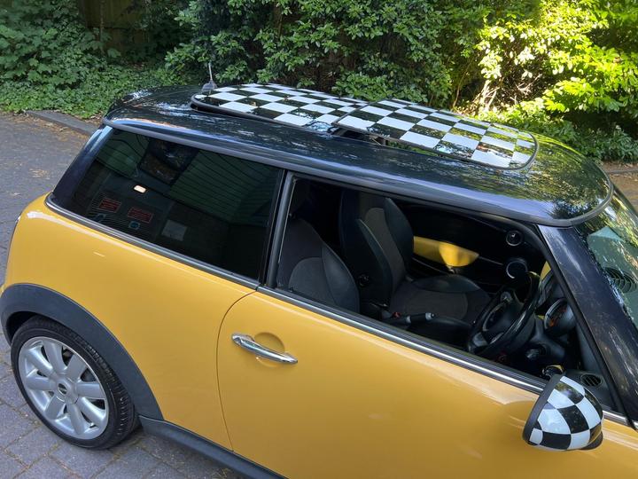 MINI Hatch - 1.6 Cooper Euro 4 3dr - Image 8