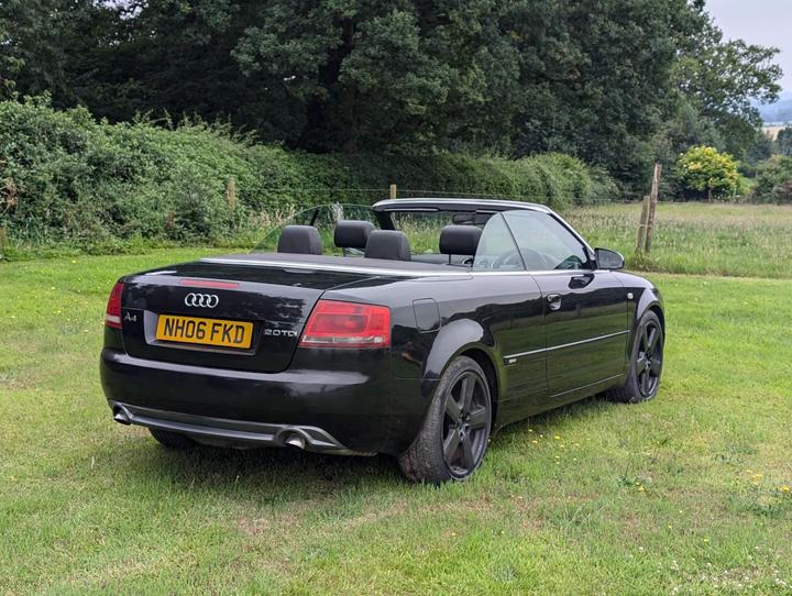 Audi A4 Cabriolet - 2.0 TDI S line 2dr - Image 2