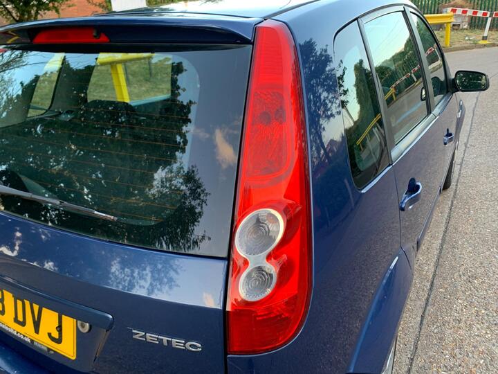 Ford Fiesta - 1.25 Zetec Blue Edition 5dr - Image 18