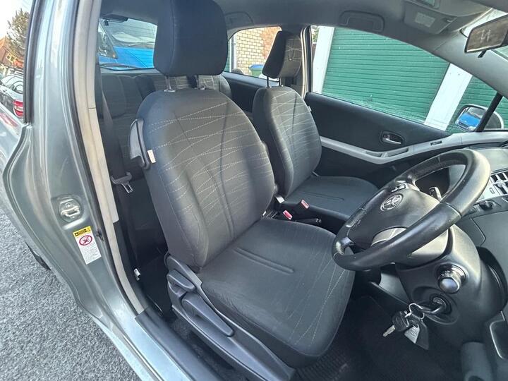 Toyota Yaris - 1.3 VVT-i TR 3dr - Image 8