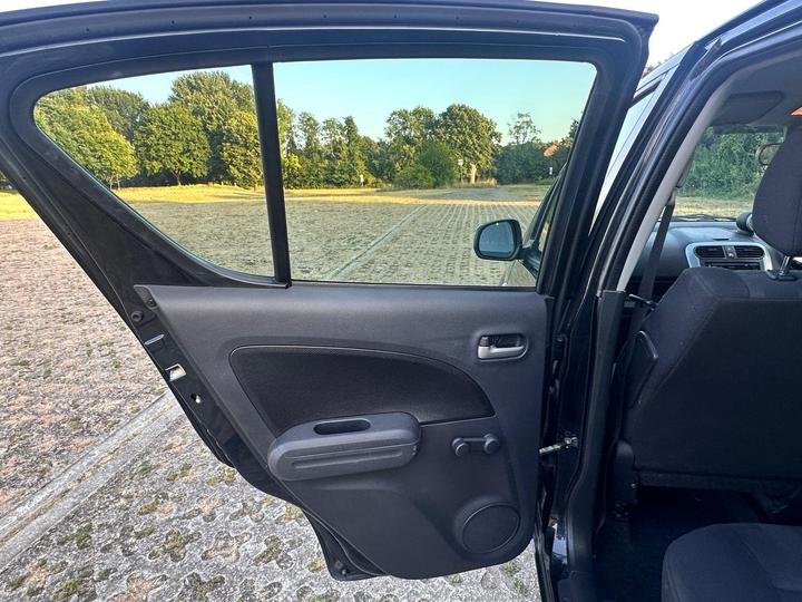 Vauxhall Agila - 1.2 16V Design Euro 5 5dr - FRESH MOT, FRESH SERVICE - Image 37
