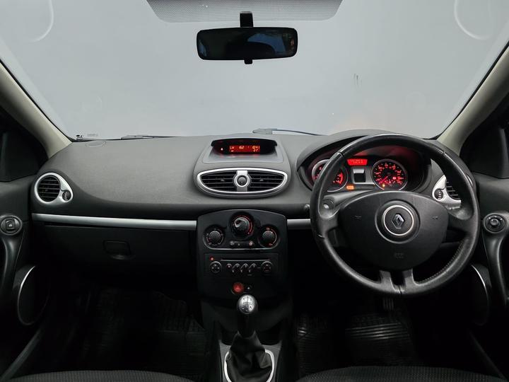 Renault Clio - 1.5 dCi Dynamique S 3dr - NEW ARRIVAL DELIVERY AVAILABLE - Image 10