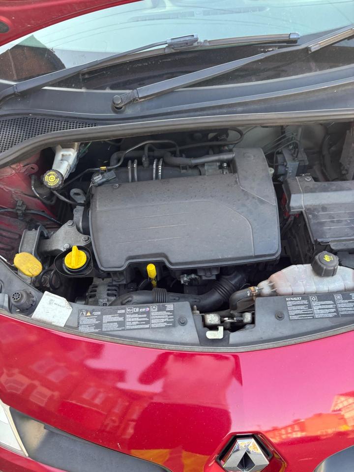 Renault Clio - 1.2 16v Expression 3dr - ready to drive home - Image 6