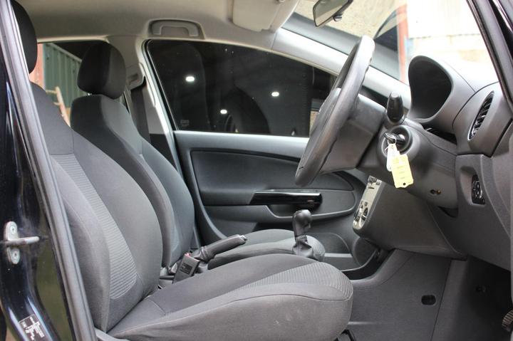 Vauxhall Corsa - 1.3 CDTi ecoFLEX 16v Energy 5dr (a/c) - Long MOT + FRESH SERVICE - Image 11