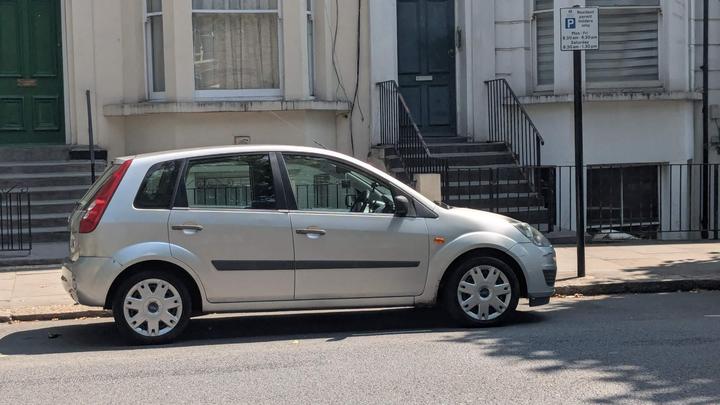 Ford Fiesta - 1.25 Style 5dr - Low mielage, reliable, ULEZ ok - Image 3
